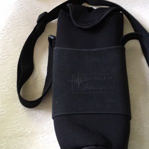 Insulated bag for a quart bottle